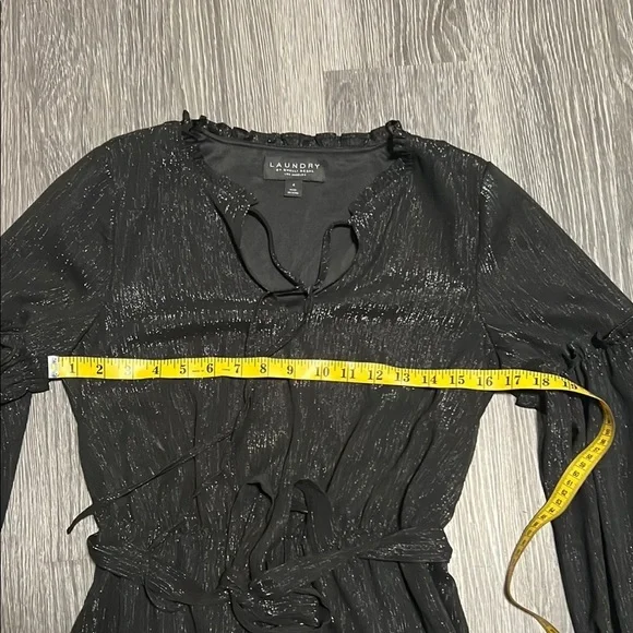 Laundry By Shelli Segal Black Cocktail Mini Dress with V-Neck Bishop Sleeves - Picture 4 of 10